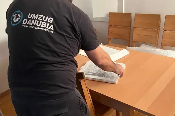 Günstige Entrümpelung in Wien | Danubia Umzug Transparente und günstige Entrümpelung in Wien durch Danubia Umzug